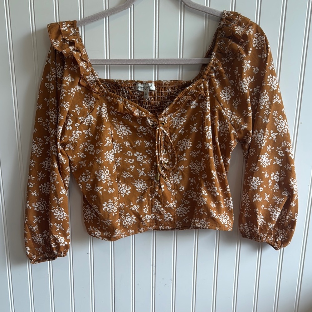 Brown and White Puff Sleeve Crop Blouse with Tie Front